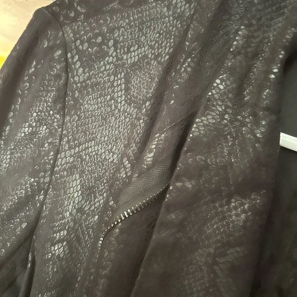 Black Mossimo snake print Women's lightweight moto layering Jacket size S/M - Picture 4 of 7
